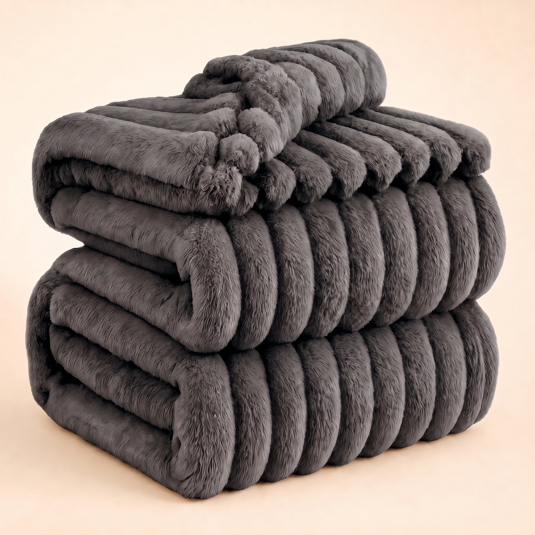 NOÉLLA Dreamland Blanket in Charcoal Gray - NOÉLLA