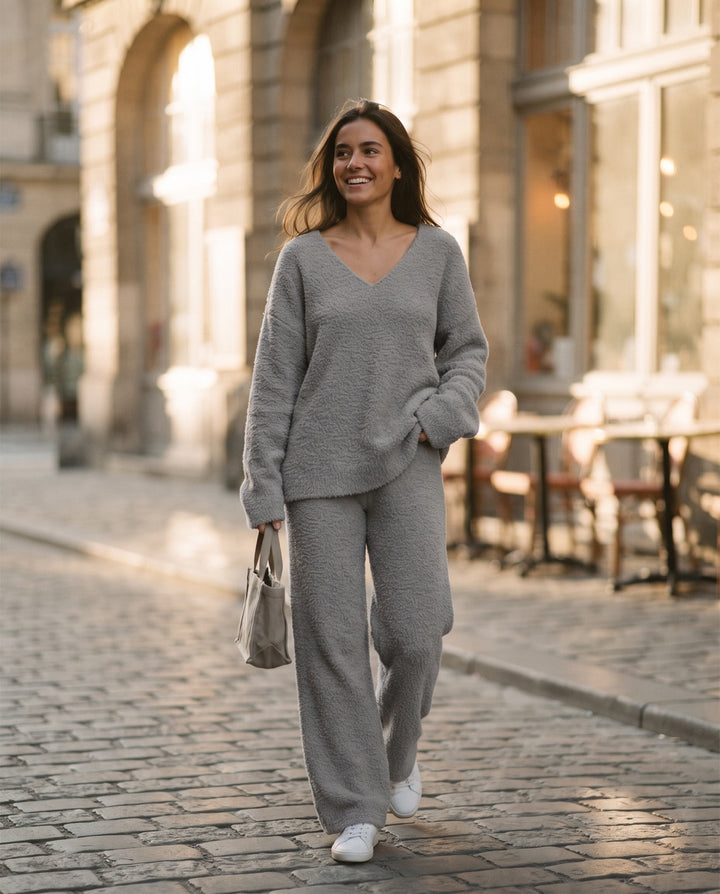 V-Neck Lounge Pullover