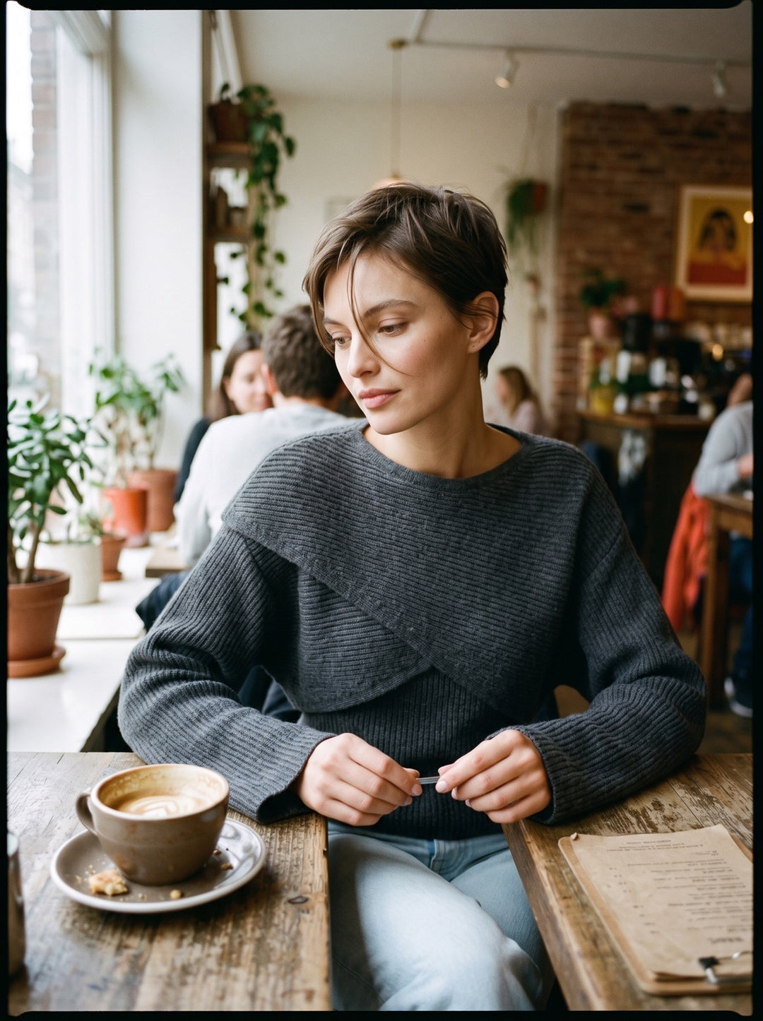 Crossover Crop Pullover