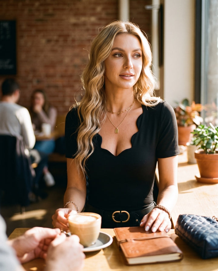Wave-Neck Tee