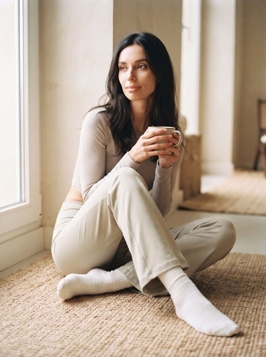 Noella V-Back Straight-Leg Leggings